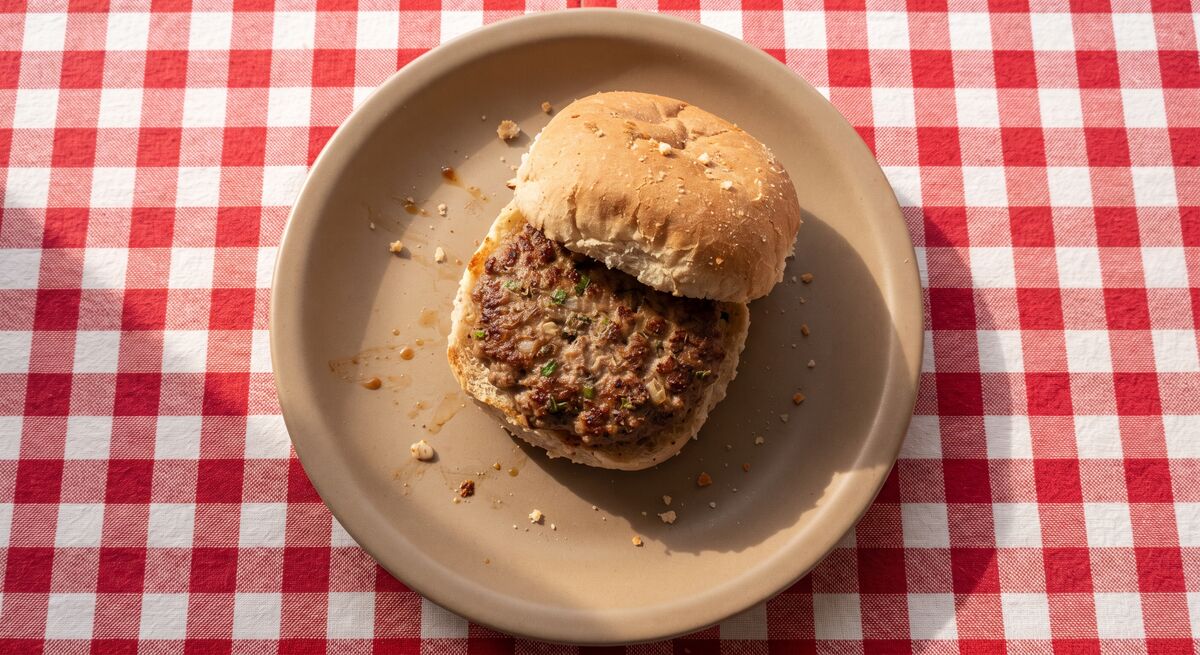 Traditioneller hausgemachter Hamburger