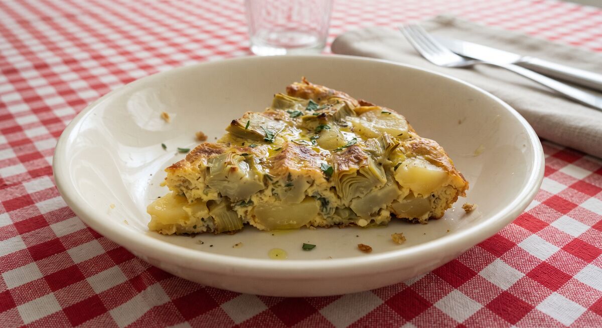 Frittata z karczochami i ziemniakami