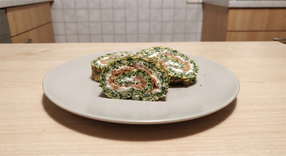Salmon and Spinach Roll