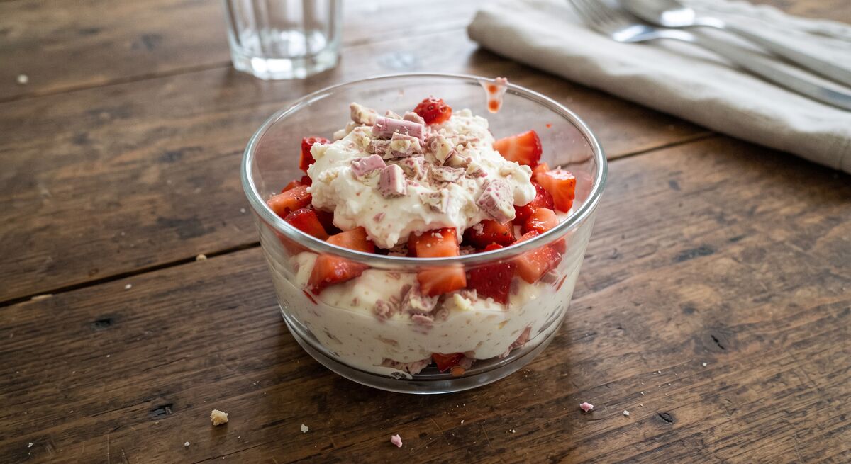 Dessert allo Yogurette nel bicchiere