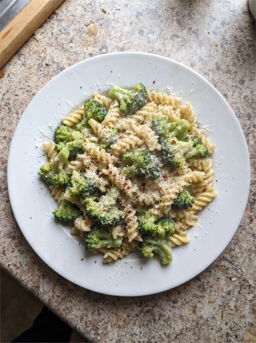 Pasta con brócoli súper rápida